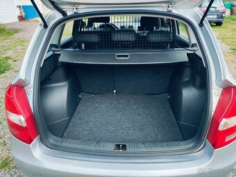 Škoda fabia 2 combi facelift, 1.4i 63Kw, r.v. 2012, Top stav - 16