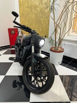 Indian scout bobber Dark Horse Custom - 16