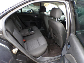 Ford Mondeo 1,8 16V TAŽNÉ ZAŘÍZENÍ - 16