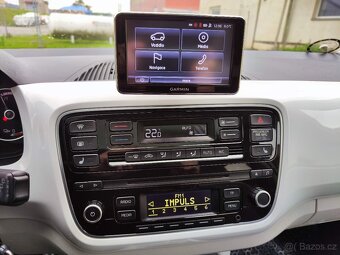 VW e-UP panorama navigace - 16