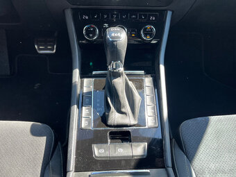 ŠKODA SUPERB  2,0 TDI  140 Kw DSG 4x4 SPORTLINE - 16