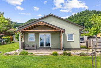 Prodej rodinného domu 94 m2, pozemek 1.027 m2 - 16