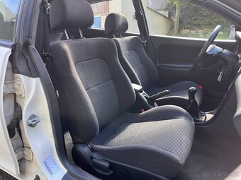 MAZDA 323F 1.5i 65KW,1995,120TKM,2.MAJ,ŠÍBR,EL.VÝBAVA,PĚKNÁ - 16