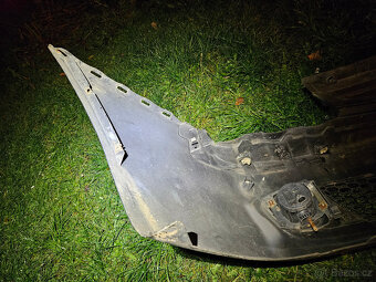 Alfa Romeo 159 kapota motoru  nárazník - 16