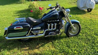 Triumph Rocket III touring 2009 - 16