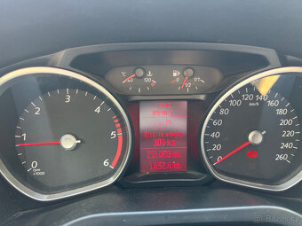 Ford S-Max - 16