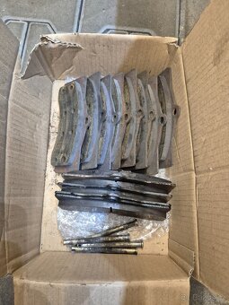 corvette C3- díly - 16