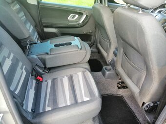 Škoda Roomster 1.4 63kW  bohatá výbava - 16