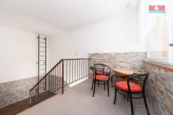 Prodej hotelu, penzionu, 2237 m², Komňa - 16