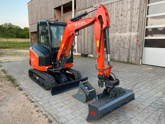 Minibagr Kubota KX027-4 - 16