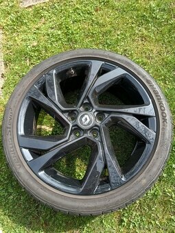 Renault Megane IV GT 205 - 16
