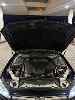Mercedes-Benz e220d w213 143kW AMG paket - 16