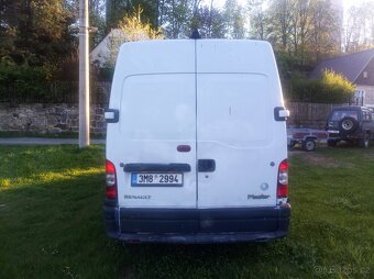 Renault Master obytná dodávka - 16
