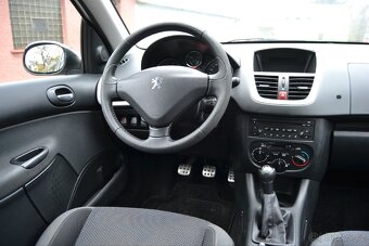 Peugeot 206+ 1.4i 54kw rok 2012 - 16