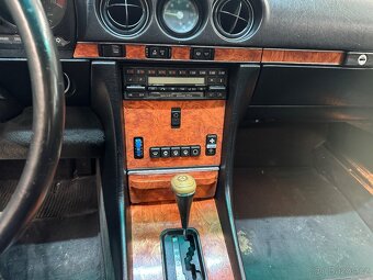 Mercedes-Benz 560 SL - 16
