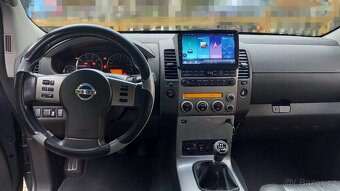 Nissan Pathfinder - 16