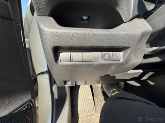 Toyota Rav 4 2.5i HYBRID 4x4 aut. Selection 2020 - 16