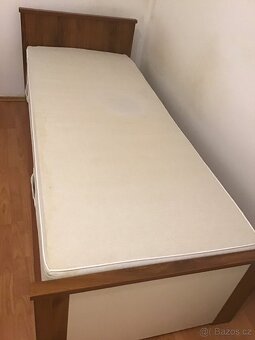 Postel 90200 z masivu v dobrém stavu - 16