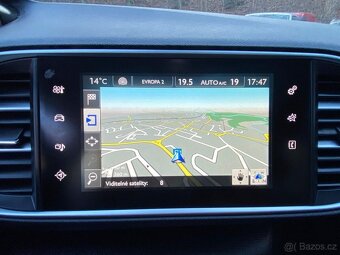 Peugeot 308 Combi 1.2 96kW automat panorama 2015 110tkm - 16
