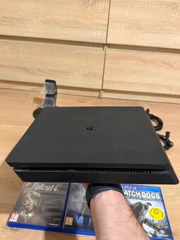 Sony PlayStation 4 Slim 1TB + ovládače , PS4 hry a stanica - 16