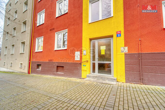 Prodej bytu 3+1, 80 m², Karlovy Vary, ul. Sokolovská - 16