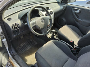 Opel Corsa 2001 C 1,0i a  něco i 1,7DTi - pouze dily - 16