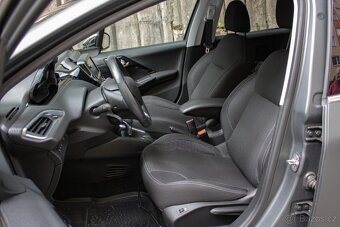 Peugeot 208 1.2 PureTech Allure A/T aj na splátky - 16