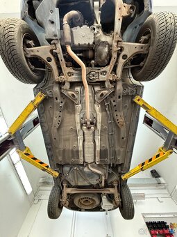 Opel Zafira 1.8 i - 7 míst - 16