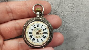 Staré stříbrné kapesní malované hodinky DNES SNÍŽENA CENA - 16