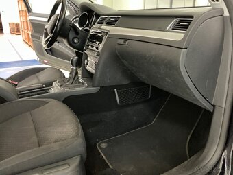 Škoda Superb II 2.0TDi 103kW AMBITION - Xenon - 2x sada - 16