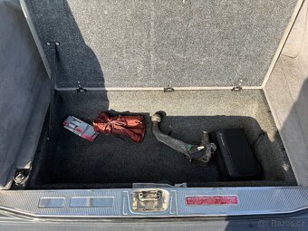 Mercedes-Benz S124 300 TE 4MATIC (1992) - 16