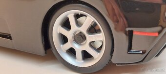 1:18 BUGATTI EB110 DAUER - 16