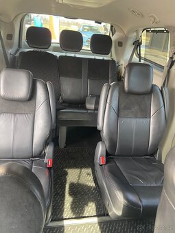 chrysler grand voyager - 16