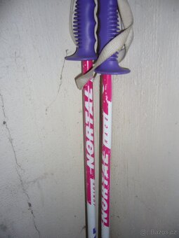 Lyže, vázání, přeskáče a hůlky - 16