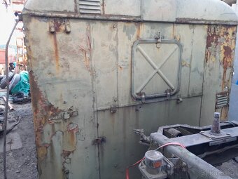 Skříňova nástavba, dílna V3S - 16