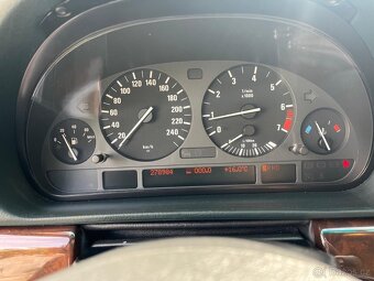 BMW 728i E38 - 16