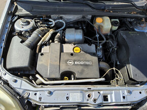 Opel Vectra C Combi 1,9CDTi 88kW rok 2006 - jen dily - 16