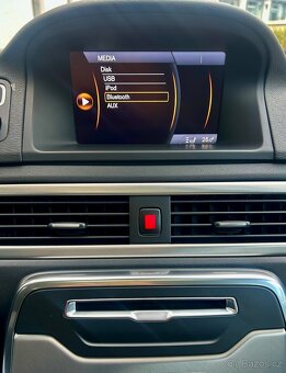 VOLVO V70 2.0D4 120KW 5VÁLCE SUMMUM AUT-KUŽE-Bi XENON-ACC - 16