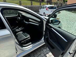 Škoda Octavia IV Sportline 2.0 TDI ZÁRUKA - 16