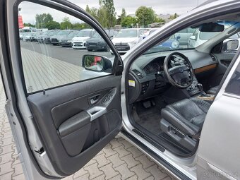 Volvo XC90, 2,4 D5 120kW 4x4 GEARTRONIC - 16