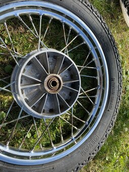 ORIGINÁL NEPOUŽITÉ ZADNÍ KOLO NA MOTOCYKL JAWA ČZ PANELKA - 16
