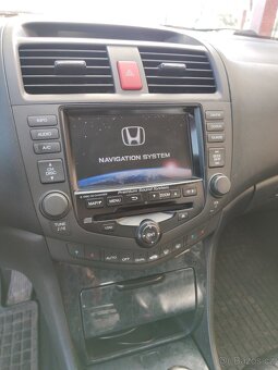 Honda Accord 2.4 - 140 kW - 16