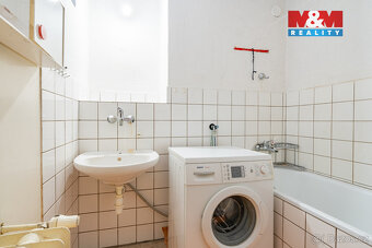 Prodej bytu 2+1, 55 m², Strakonice, ul. Husova - 16