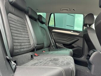 Volkswagen Passat 2022 - 16