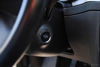 Škoda SUPERB 2 kombi 2.0TDi 125kW - 4x4 - manuál - 16