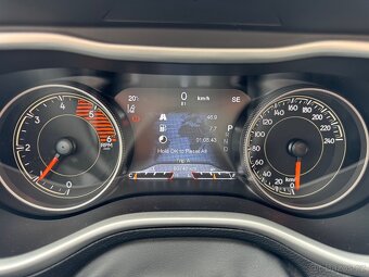 Jeep Cherokee 2.2 CRDi 147 kW 4x4 - TOP STAV - 16