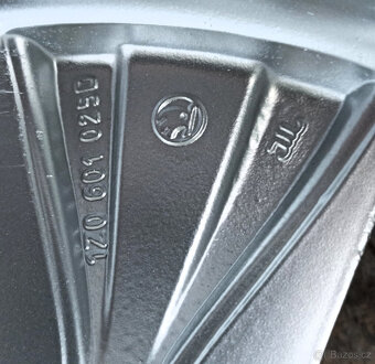 Orig. alu kola Škoda R17 ,7Jx17H2 ET 54 ,5x112mm ,vzorek 65% - 16