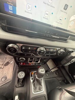 Jeep Wrangler Recon Package 3.6 v6 - 16