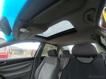 Volkswagen Passat - 16