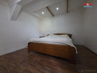 Prodej rodinného domu, 288 m², Městec Králové, ul. Žižkova - 16